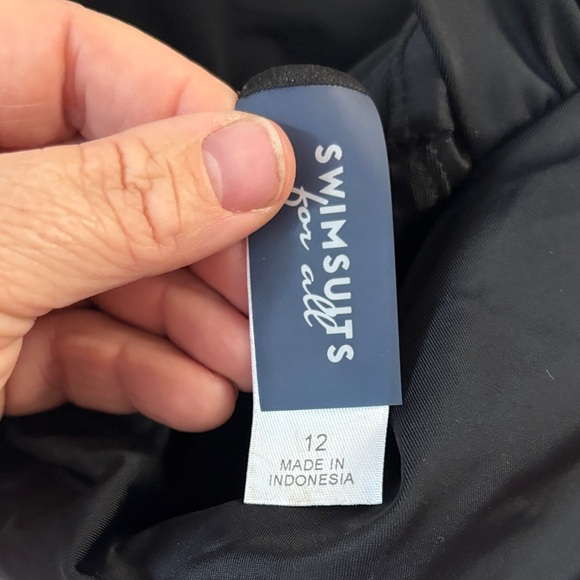 Swimsuit for all size 12 Black Ruched Swimsuit NWOT - Picture 3 of 8